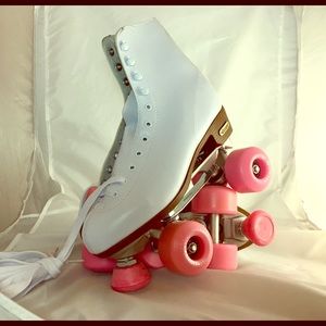 NIB women’s Chicago Roller Skates 9